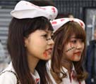 ハロウィン前夜、仮装カーニバルの東京渋谷
