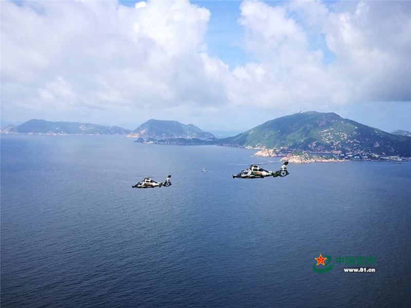 駐香港部隊が海・空合同パトロール活動を実施