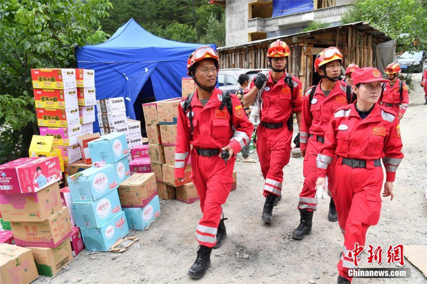 中国国際救援隊、九寨溝地震被災地の実地調査開始