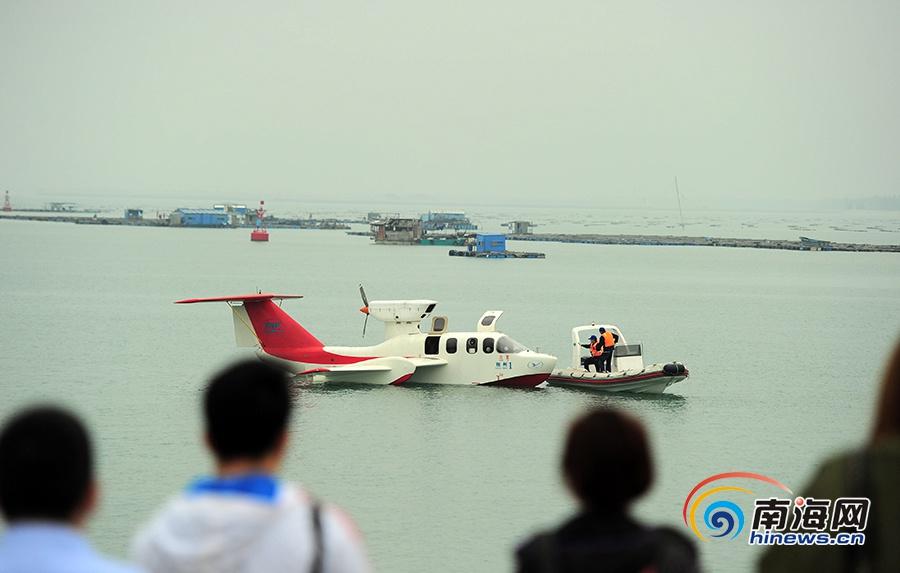 三亜に登場した「空飛ぶ船」、7人乗りで最大速度は時速210キロ　海南省