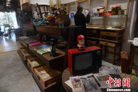 懐かしの品並ぶ昔ながらの台湾地区の雑貨店「柑仔店」登場　福建省