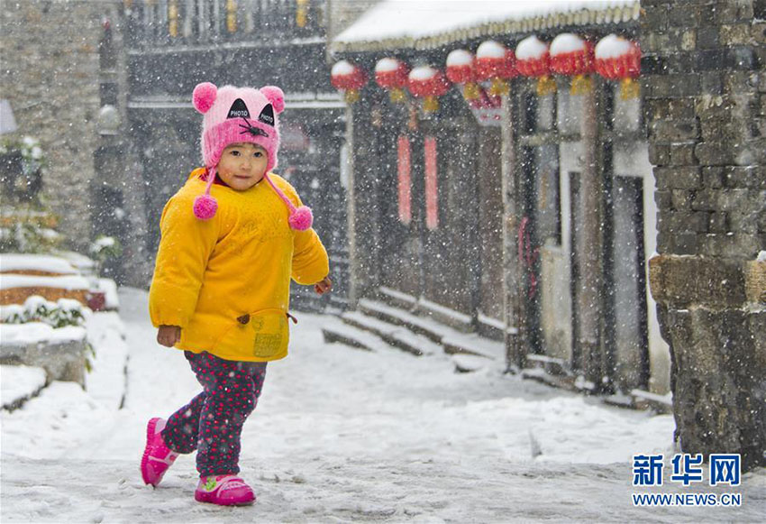 強い寒気の襲来を受け、中国中東部で大雪