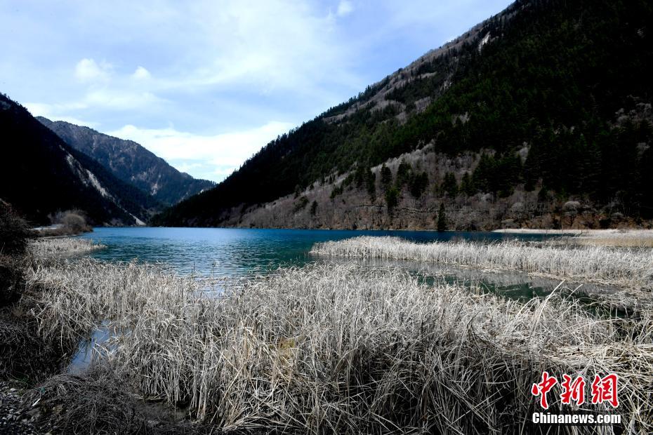 春の九寨溝、息を呑むほどの美しさ　四川省