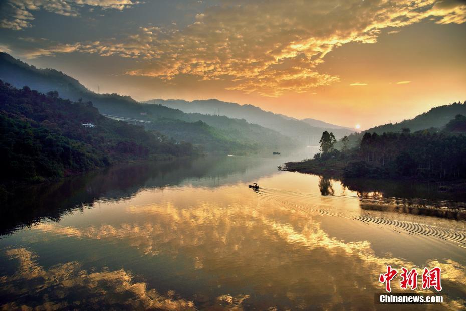 絶景広がる！重慶沿江小鎮の自然織りなす風景