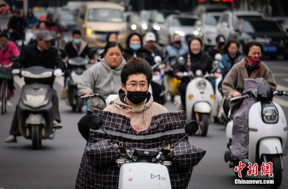 寒気の影響受け、中国全土で急激な冷え込み