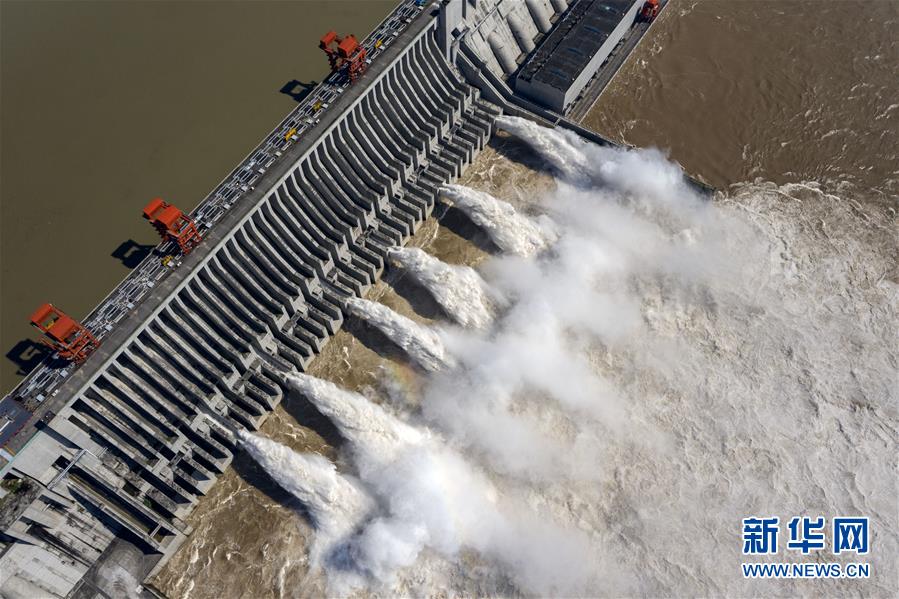 長江中・上流ダム群、洪水調整でせき止めた総水量は300億立方メートル以上