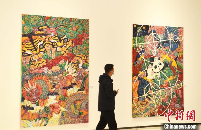 没入体験型アート展が人気に　重慶