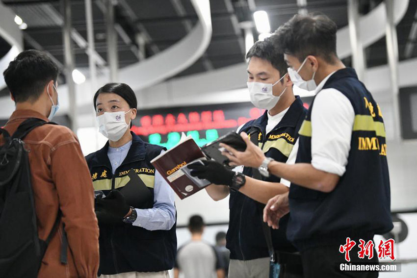 香港の高速鉄道駅で部門の垣根超えた反テロ責任チームが訓練