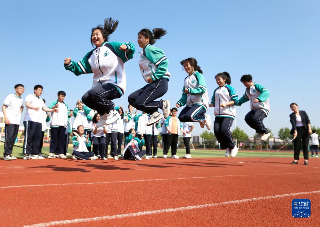 大学入試を控えた高校3年生、ストレス解消イベントに参加　山東省