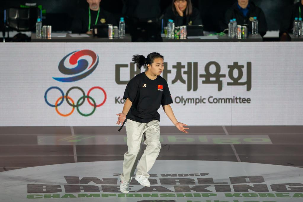 10月22日、決勝でダンスを披露する中国の劉清漪選手（撮影・王益亮）。