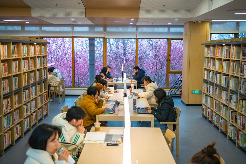 図書館で見つけた「春」　重慶