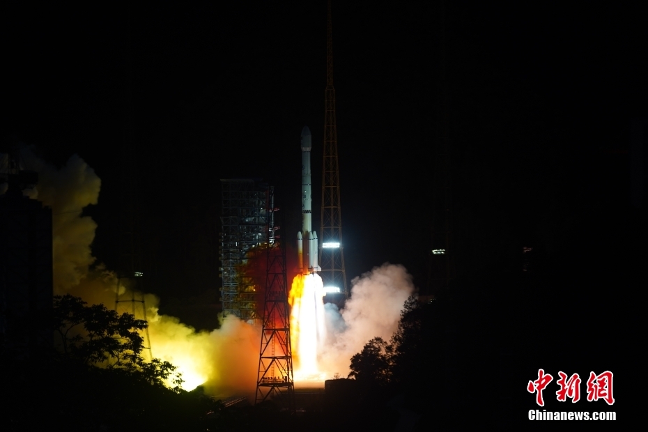 中国、パキスタンの多目的通信衛星を打ち上げ