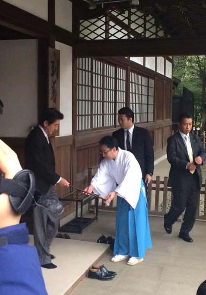 外交部、安倍首相の靖国神社参拝について談話を発表